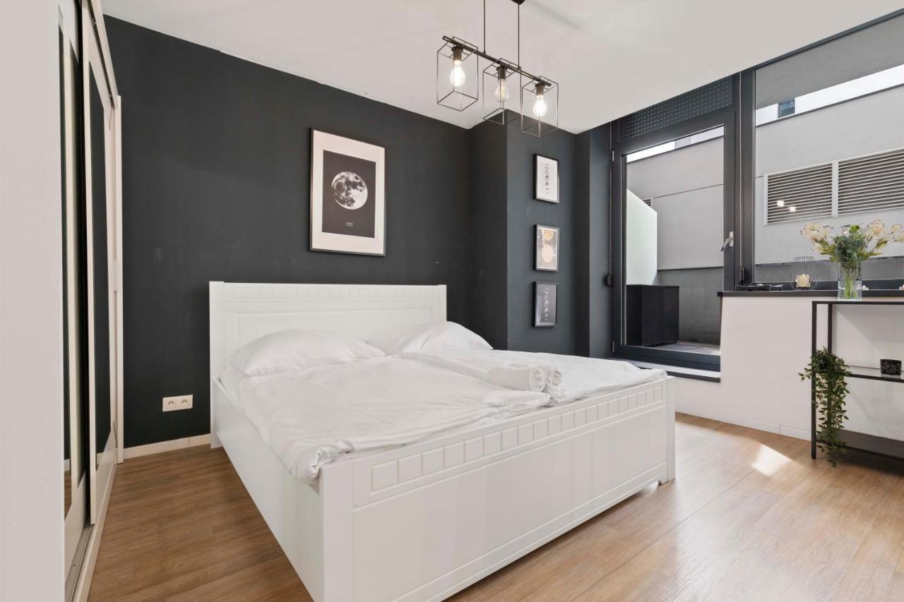 Lam Moon - Ac - Terrace Apartment Bratislava Exterior foto